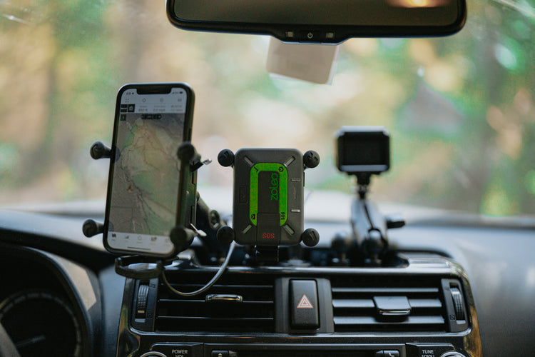 ZOLEO Satellite Communicator Mounted in Toyota 4Runner with Dash Mount | RAM® Mounts
