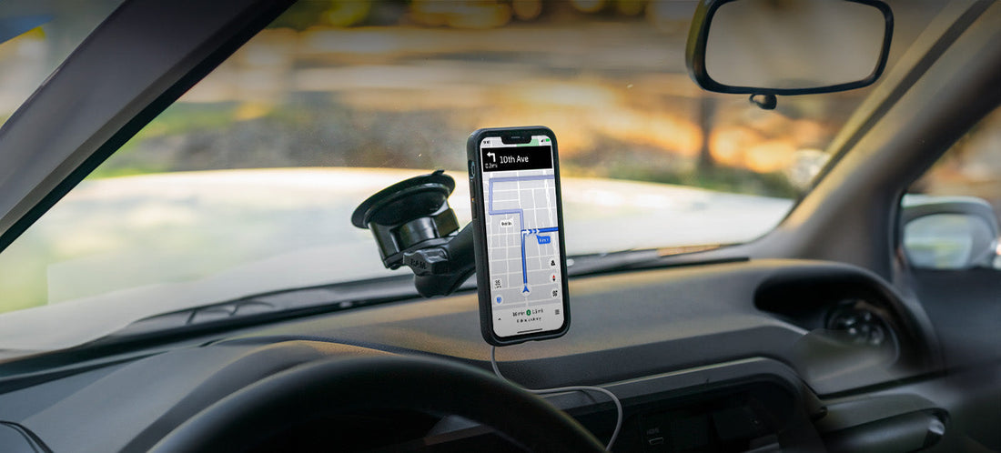 Uber driver screen on the phone attached to the windshield of a vehicle using RAM® Mounts