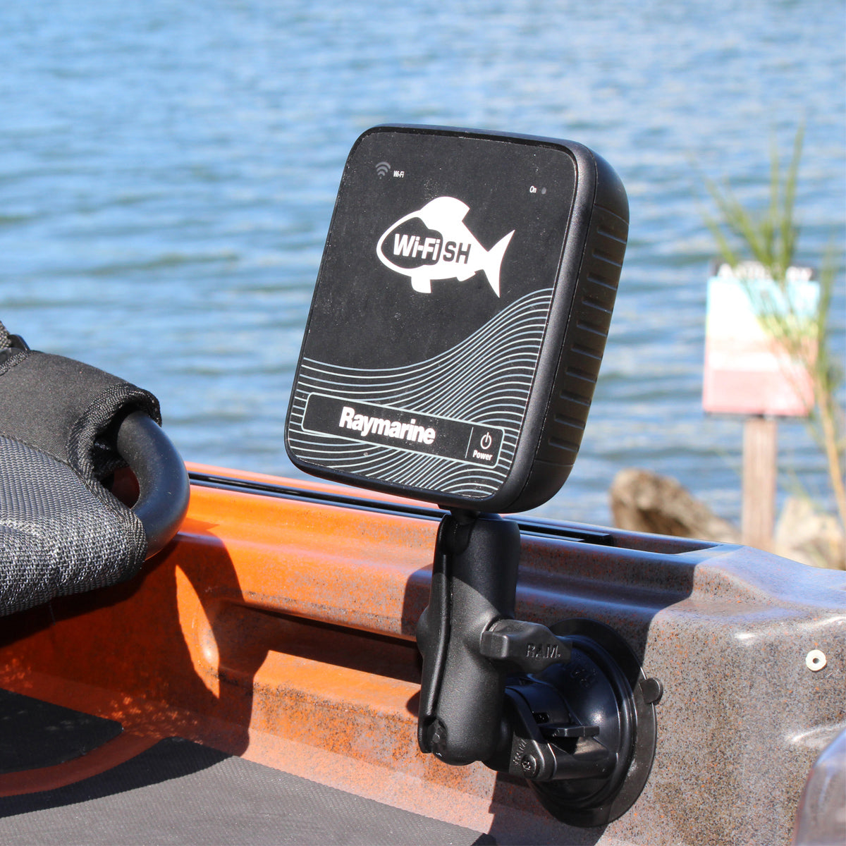 RAM® Twist-Lock™ Suction Cup Mount for Raymarine Dragonfly – RAM