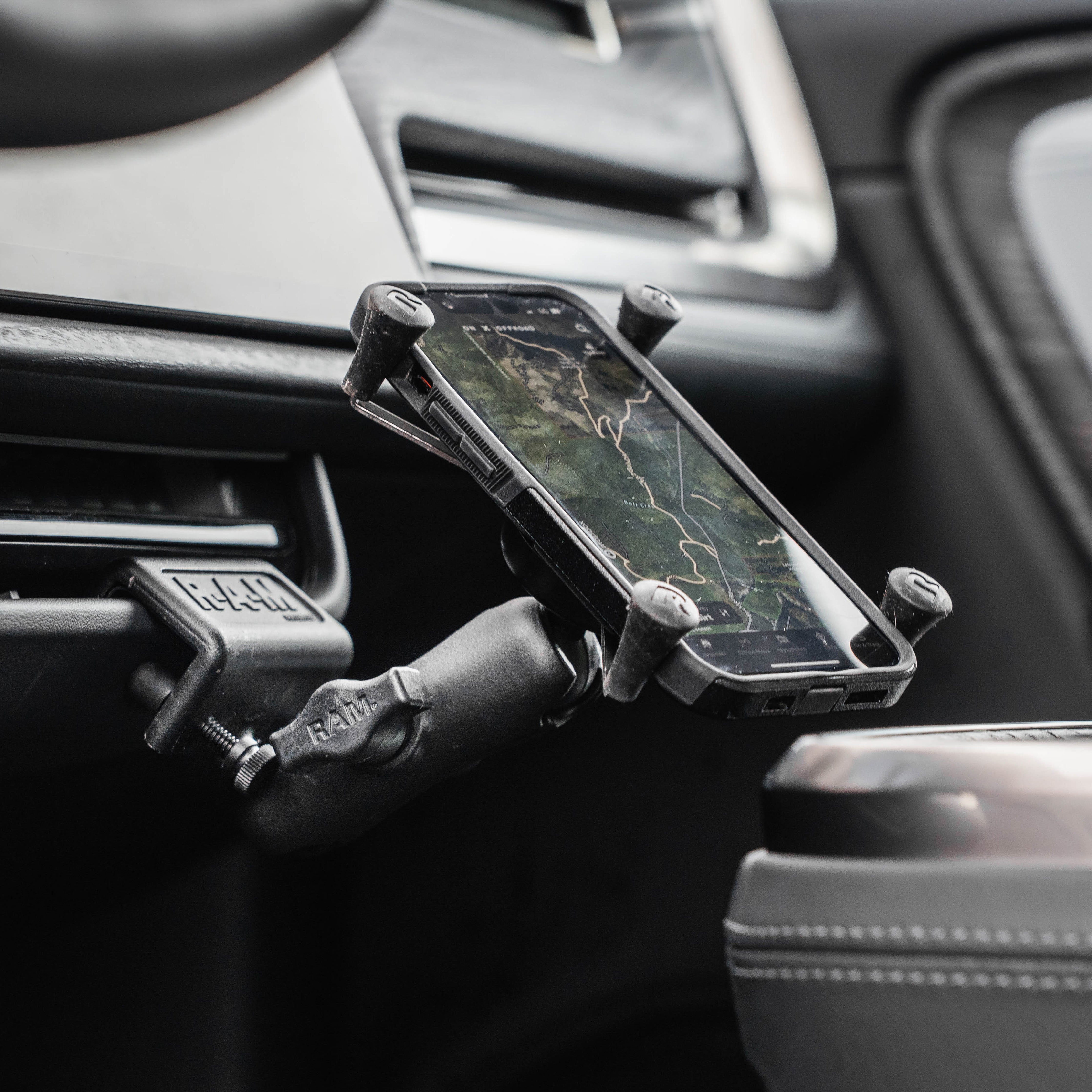 RAM® Glare Shield Clamp Ball Base – RAM Mounts