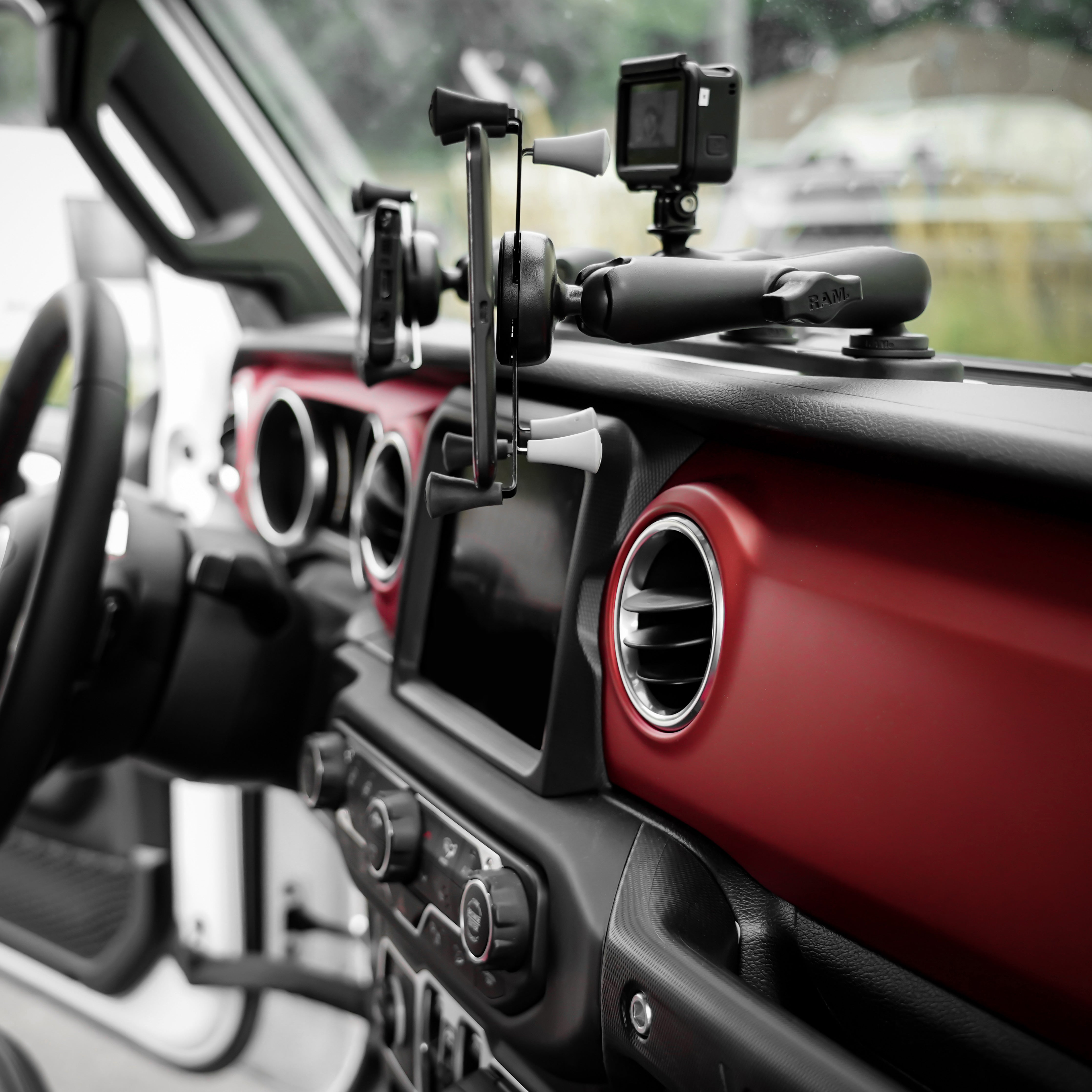 ラムマウントタフトラック Jeep JLラングラー/グラディエーター18-21用 楽天市場】【RAM MOUNTS 正規品】 ジープ JL ラングラー | JT