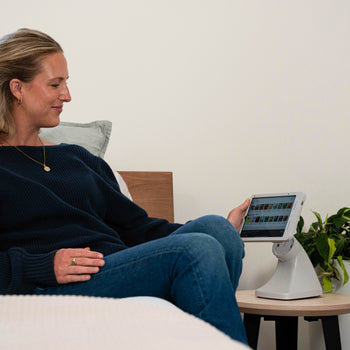 GDS® Uni-Conn™ Powered Kiosk Dock with USB-C - Gray