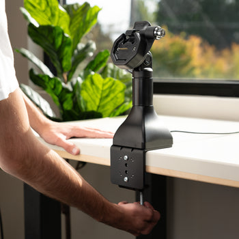 GDS® Uni-Conn™ Powered 7" Locking Pedestal Dock with USB-C