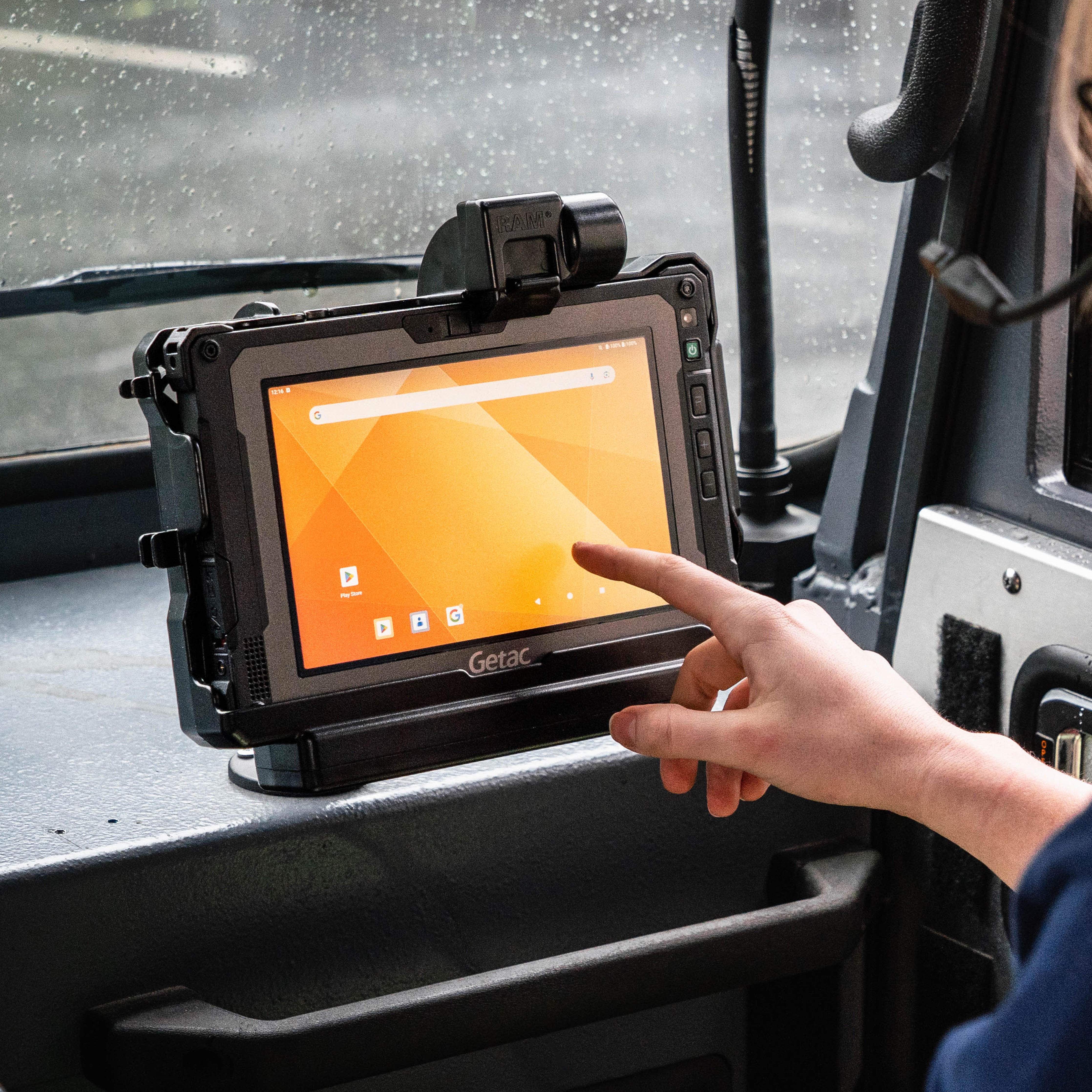 RAM® Form-Fit Holder for Getac ZX80 – RAM Mounts