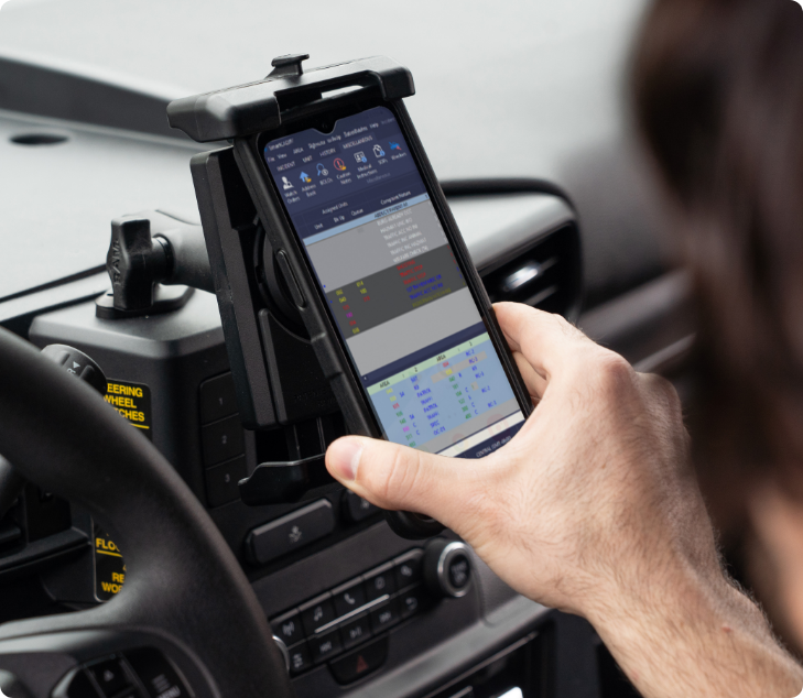 Universele smartphonehouder in hulpdienstvoertuig